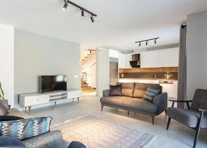 Exclusive Paradise 2