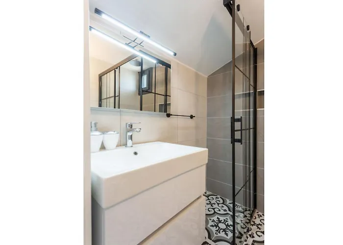 Exclusive Paradise 2 *